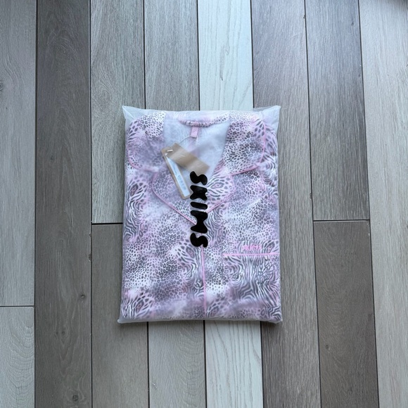 Skims Long-sleeved Pajama Set - Picture 14 of 16